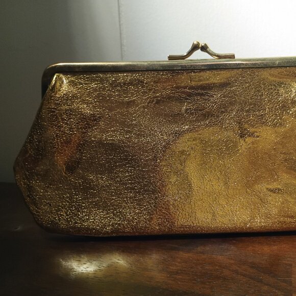 Vintage Gold Frame Coin Purse - Picture 4 of 4
